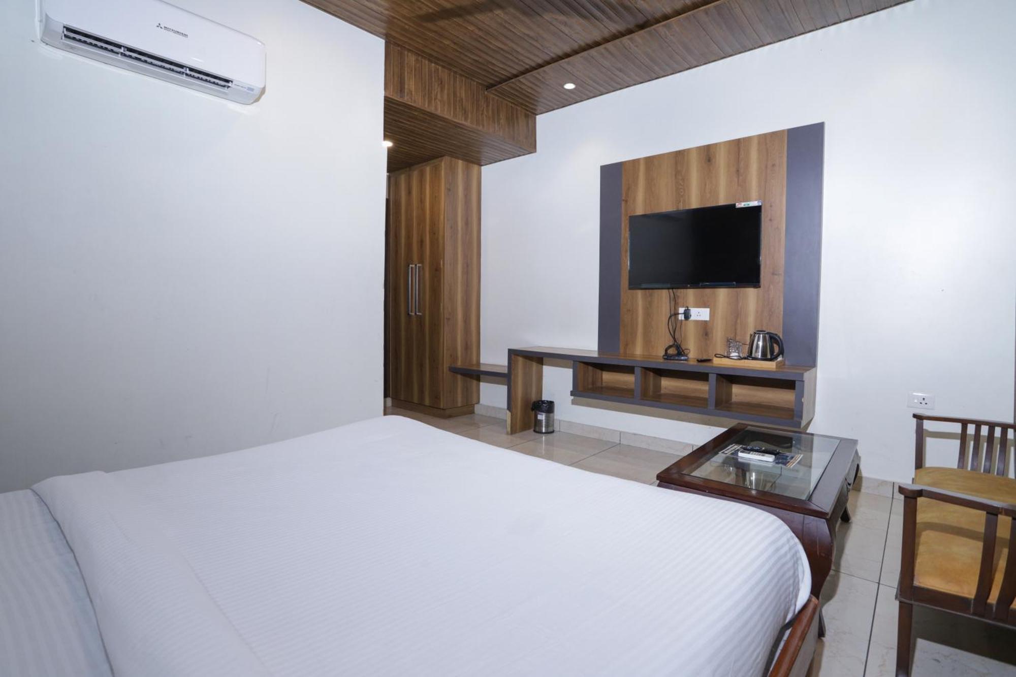Hotel Razia Inn Hisār المظهر الخارجي الصورة