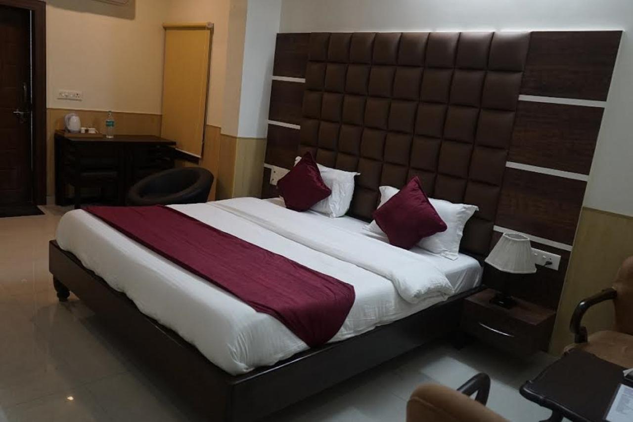 Hotel Razia Inn Hisār المظهر الخارجي الصورة